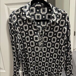 Violet & Claire Black and White Geometric Top